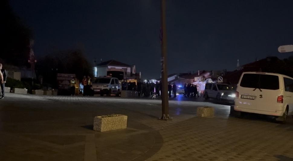 Cum arată o desfășurare de forțe când un lider NATO vrea să viziteze o cetate. Apoi se răzgândește 1083105