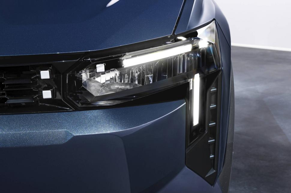Noua Dacia Striker i-a cucerit pe cei de la Top Gear: "Este SUV, berlină și break în același timp. Și costă sub 25.000 euro" 1083264