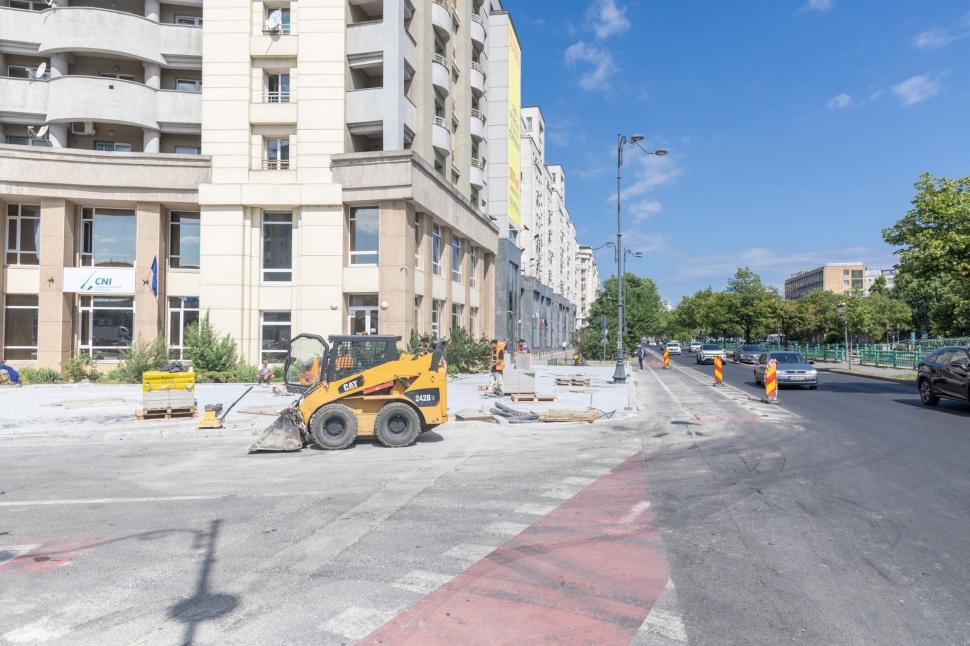 Cât de mult au avansat lucrările la proiectul "orașul-parc" din centrul Bucureştiului. Primăria: Va fi gata până la finalul lui august 1083650