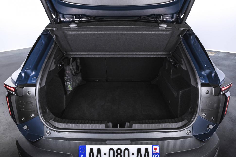 "Cu noul Striker, Dacia își recapătă avantajul". Cea mai nouă mașină românească intră în luptă cu giganții auto chinezi 1083440