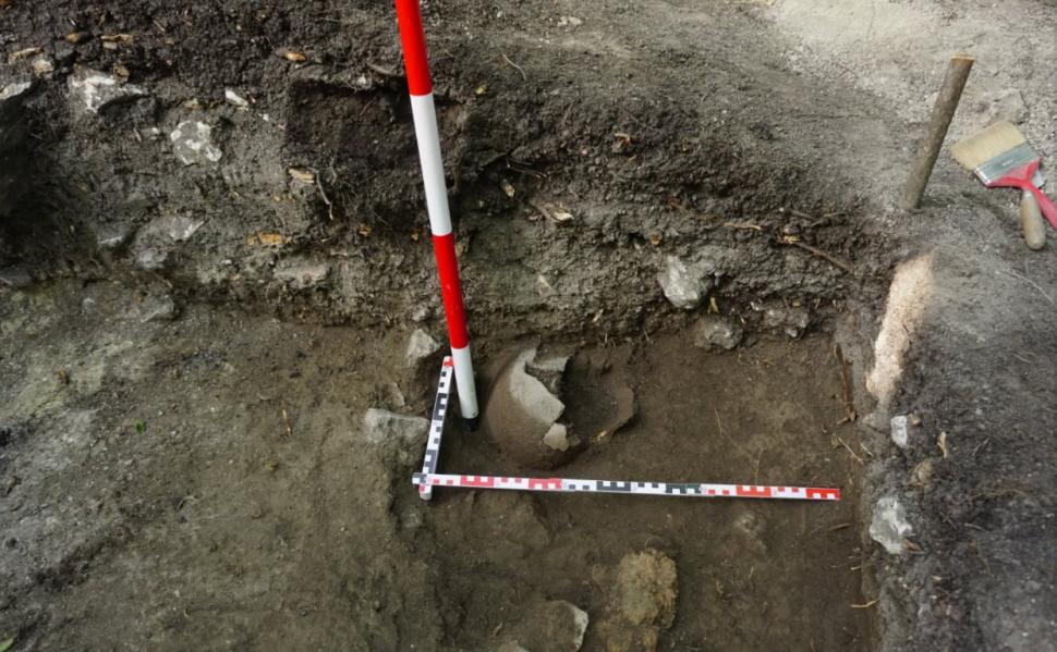 S-au încheiat săpăturile la cetatea dacică de la Piatra cu Lilieci. Au fost găsite obiecte rare, printre care o fibulă romană 1083407