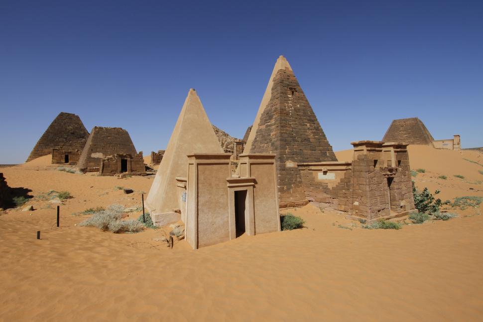 Țara cu cele mai multe piramide din lume are peste 250 de structuri antice. Nu este nici Egipt, nici Mexic și puțini români o vizitează 1083904