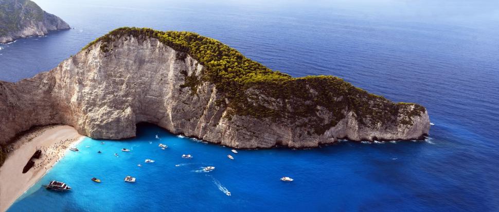 Cea mai fotografiată plajă din Grecia va fi închisă în 2026. Navagio va fi extinsă cu 30 de metri pentru a salva celebra epavă 1084440