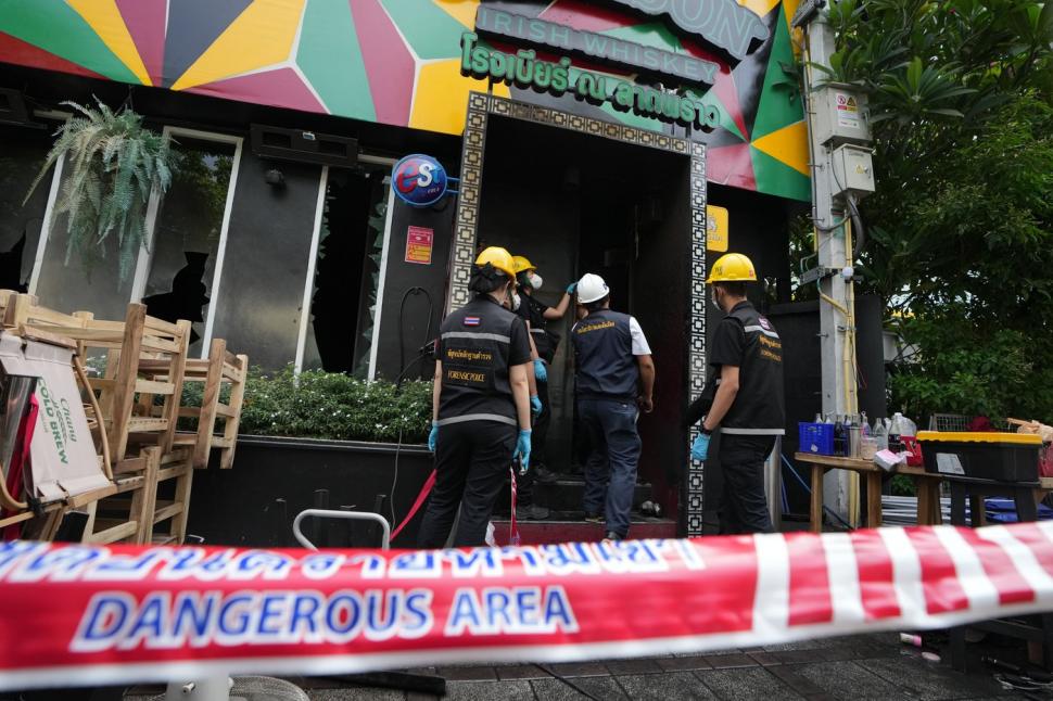Mărturii șocante după incendiul cu 28 de oameni morți din Bangkok: „Sunt devastat. Am văzut atât de multe persoane murind” 1084425