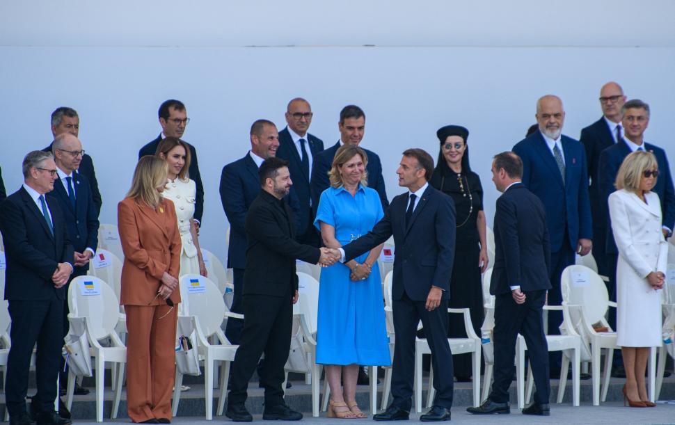 Imagini cu Nicușor Dan și Mirabela Grădinaru din tribuna oficială a paradei de la Paris. Prima Doamnă a stat lângă Ursula von der Leyen 1084759