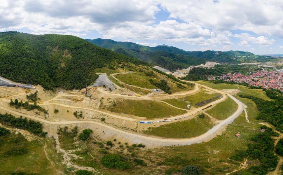 Autostrada Sibiu-Pitești: Lucrările pe secțiunea Boița-Cornetu au ajuns la 12,6%. Constructorii pot executa doar 45% din proiect 1085051