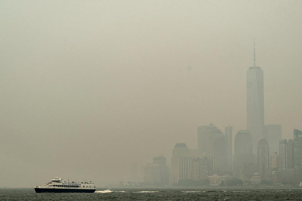 New Yorkul este acoperit de fum: Zgârie-norii abia se mai văd, oamenii ies din case cu măști. Îngrijorări privind finala CM 2026 1085570