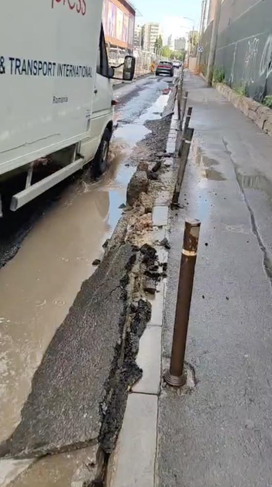 S-a surpat drumul la Piața Obor din București. E șanț în asfalt, iar strada se închide pentru reparații: Ce căi de acces mai au șoferii 1086409