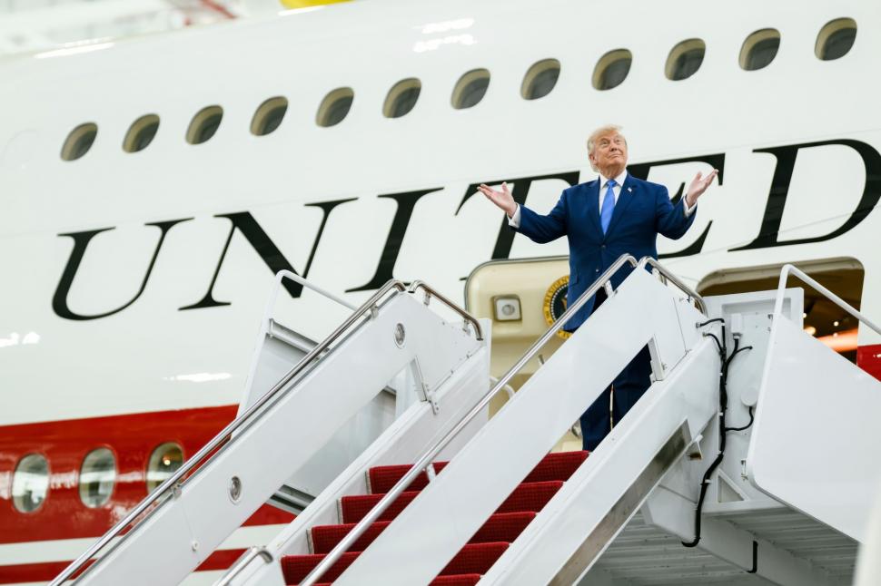 Trump a trimis înapoi în hangar noul Air Force One primit cadou de la Qatar: "Trebuie îmbunătățit la maximum" 1086120