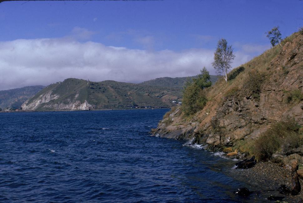 De ce Baikal are mai multă apă decât toate Marile Lacuri la un loc. Secretul ascuns la 1,6 kilometri adâncime 1086710