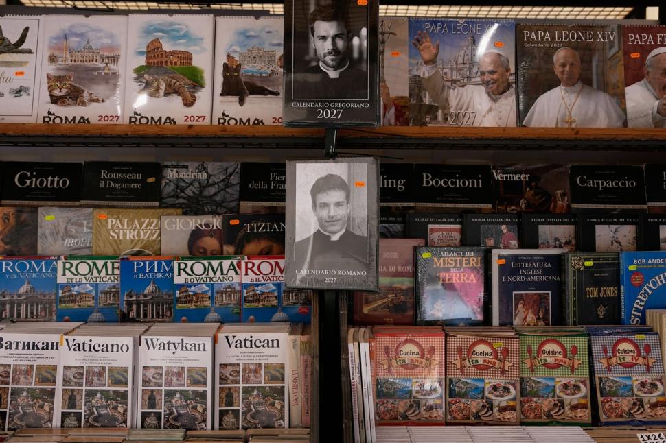 "Preoții sexi" din Roma. Povestea calendarului celebru vândut în capitala Italiei. Cine sunt, de fapt, bărbații din fotografii 1086636