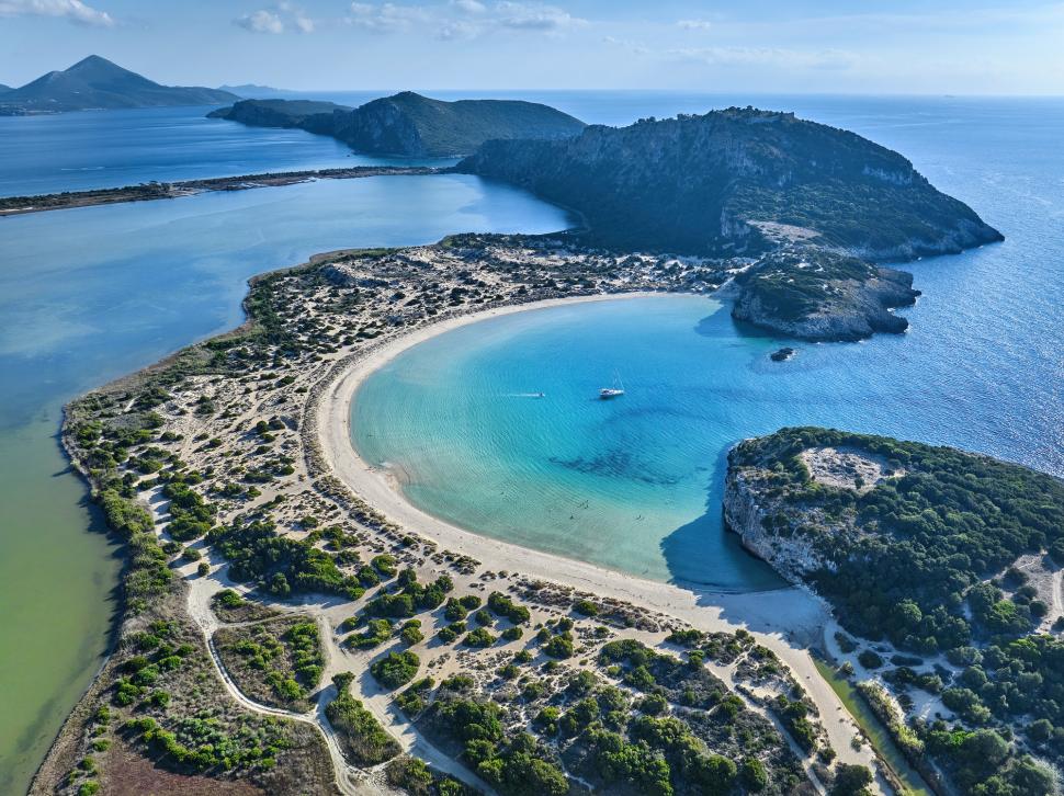 "Odiseea" lui Christopher Nolan readuce în prim-plan comorile antice ale Messiniei, o destinație de vis din Grecia 1087095