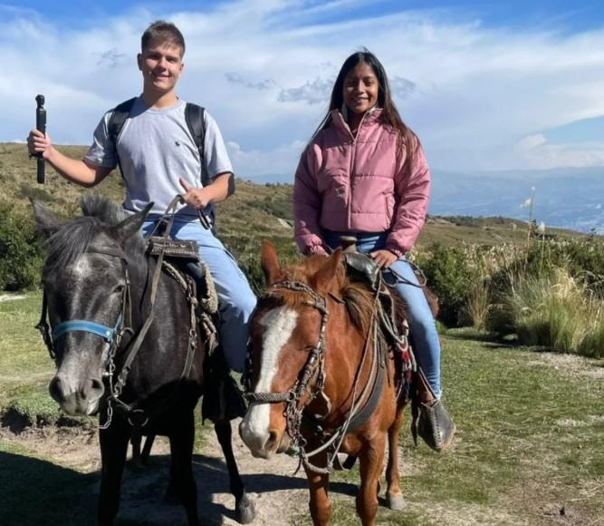 Un tânăr a renunțat la viața din SUA ca să trăiască într-un trib izolat din pădurea amazoniană și îi place foarte mult 1087117