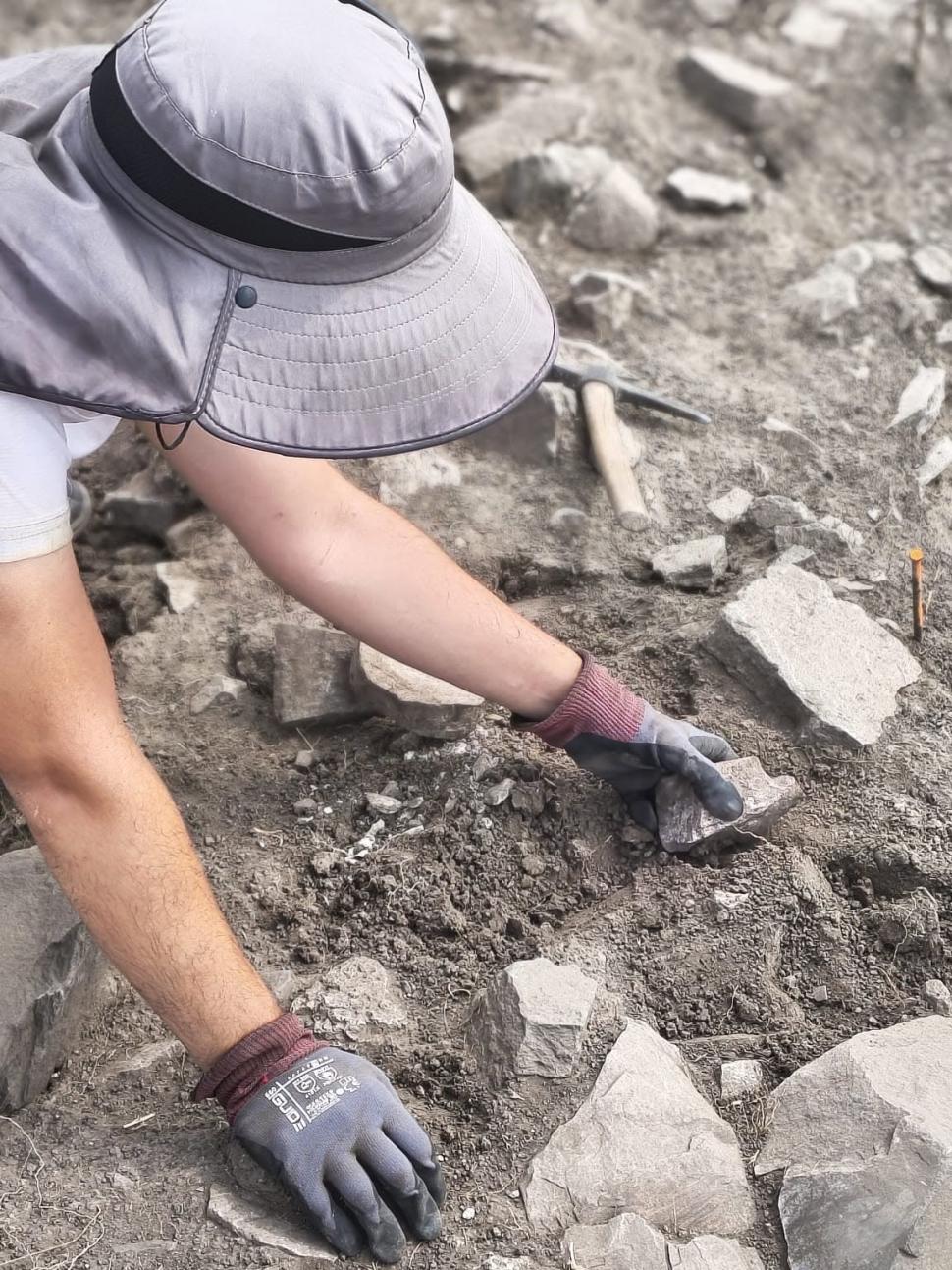 Arheologii români au descoperit ruinele unei misterioase bazilici cu criptă la Histria. Noi vestigii, în inima cetății antice 1087306