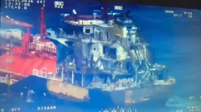 Imagini cu nava lovită de drone în Marea Neagră, după ce incendiul a fost stins. DSU: A scăzut temperatura. Accesul la bord nu e permis 1087546