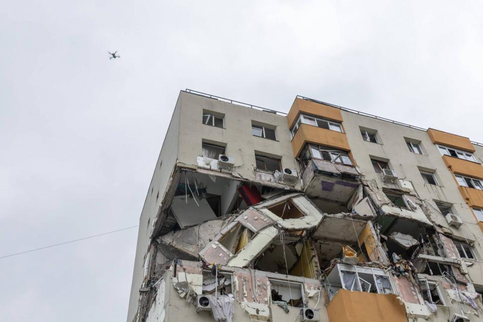 Noi imagini, din dronă, cu blocul care a explodat în Rahova. Primăria Bucureşti: "Urmează să dăm ordinul de începere a lucrărilor" 1087561
