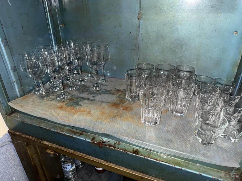 ANPC a dat amenzi de 800.000 de euro după controalele din ultimele zile. 22 de operatori economici au fost închişi temporar 1087817