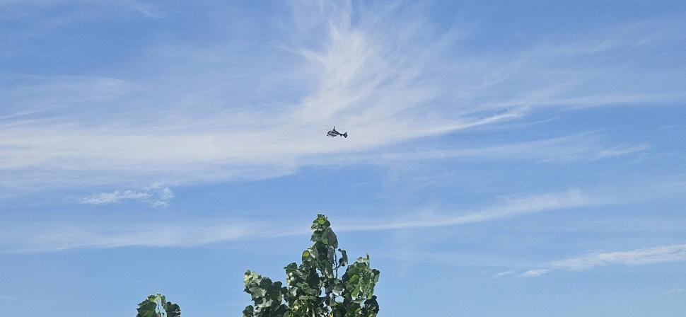 La Padina se caută resturile dronei doborâte de avionul F-16. Sunt zeci de militari și jandarmi implicați, toată zona a fost izolată 1087733