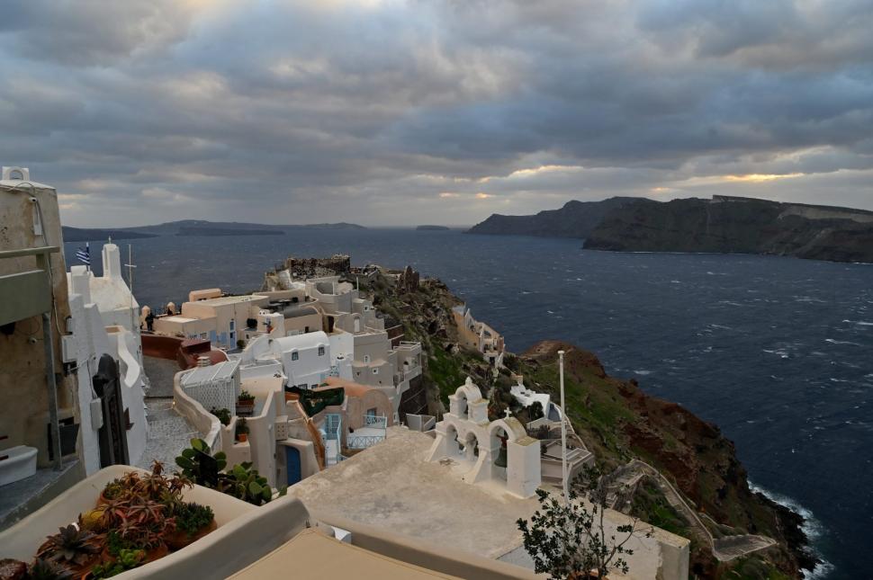 Insulele din Grecia unde vara rămâne răcoroasă tot timpul, în timp ce restul țării se confruntă cu temperaturi sufocante 1087617