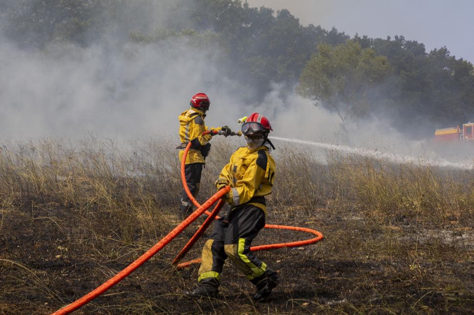 Imagini apocaliptice cu incendiile din Franţa şi Spania. Pedro Sánchez a anunţat că urmează "ore dificile" 1087992