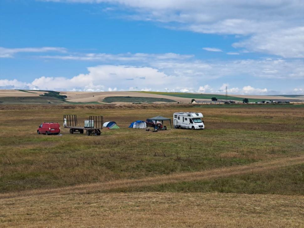 Descoperire arheologică rară în Moldova: Trei morminte antice au fost găsite într-un sit cu tumuli străvechi ai unor comunități uitate 1088529