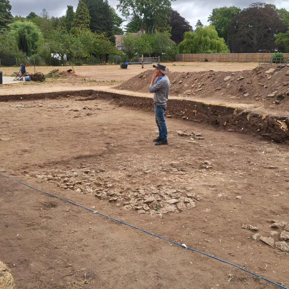 O femeie nu știa ce comoară se ascundea în curtea casei: Arheologii au scos la iveală ruinele unui oraș roman antic 1088658