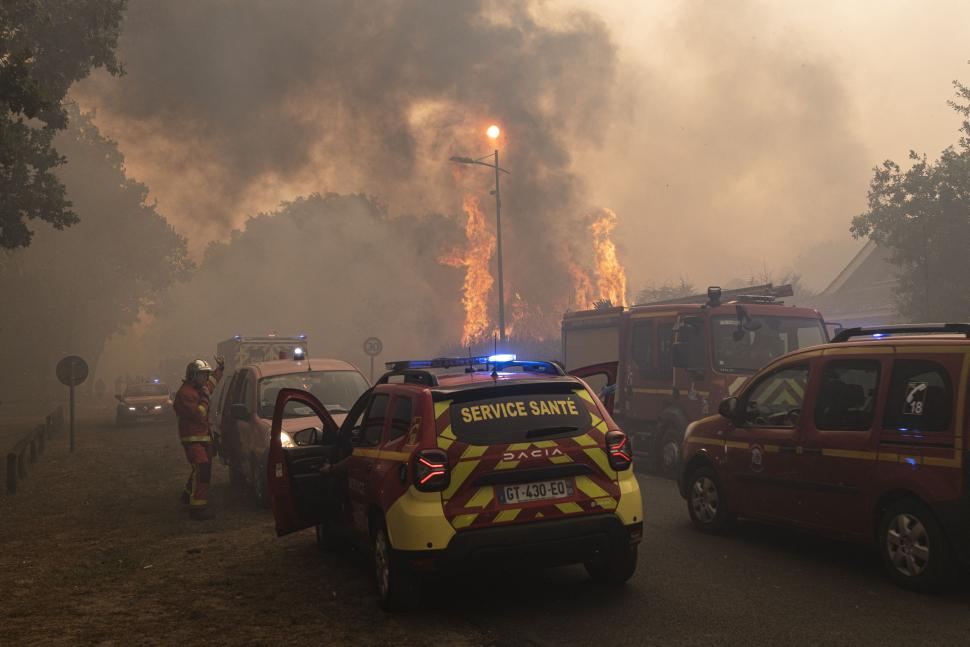 "A fost ca la Pompeii": Europa, devastată de incendii și lovită de valuri de căldură fără precedent. Experții spun că e doar începutul 1088935