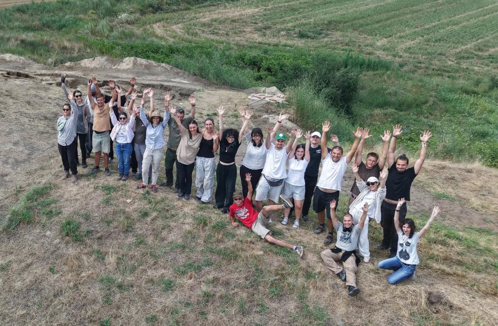 Mii de descoperiri arheologice în "oraşul pierdut" şi regăsit lângă Bucureşti. "Urmează luni restaurare, desen, fotografie şi analize" 1088962