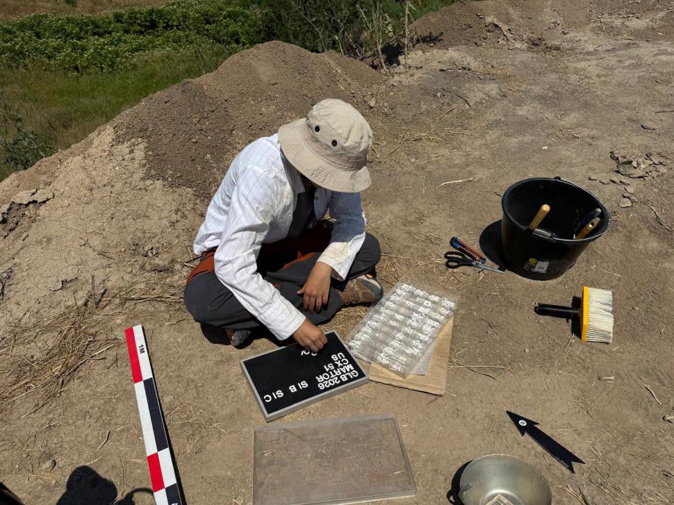 Mii de descoperiri arheologice în "oraşul pierdut" şi regăsit lângă Bucureşti. "Urmează luni restaurare, desen, fotografie şi analize" 1088966
