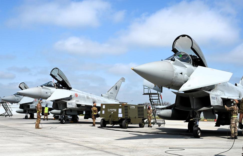 NATO trimite în România avioane F-18 din Spania, elicoptere anti-dronă, avion-cisternă și 200 de militari. Flancul Estic va fi întărit 1089371