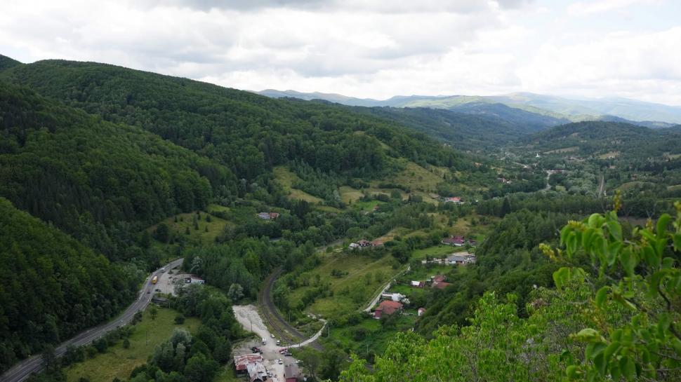 Unul dintre cele mai spectaculoase trasee din România se deschide de la 1 august. Ce obiective pot fi vizitate 1089584