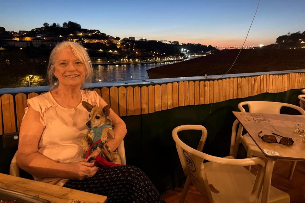 Nu și-a permis să se pensioneze în SUA așa că s-a mutat în Portugalia: „Nu mi-e dor să îmi fie frică. Mă simt în siguranță aici” 1089225