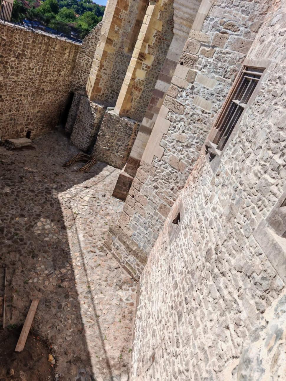 Castelul Corvinilor va fi gata luna aceasta. Cum arată clădirea istorică restaurată complet, după lucrările de 11,6 milioane de euro 1090134