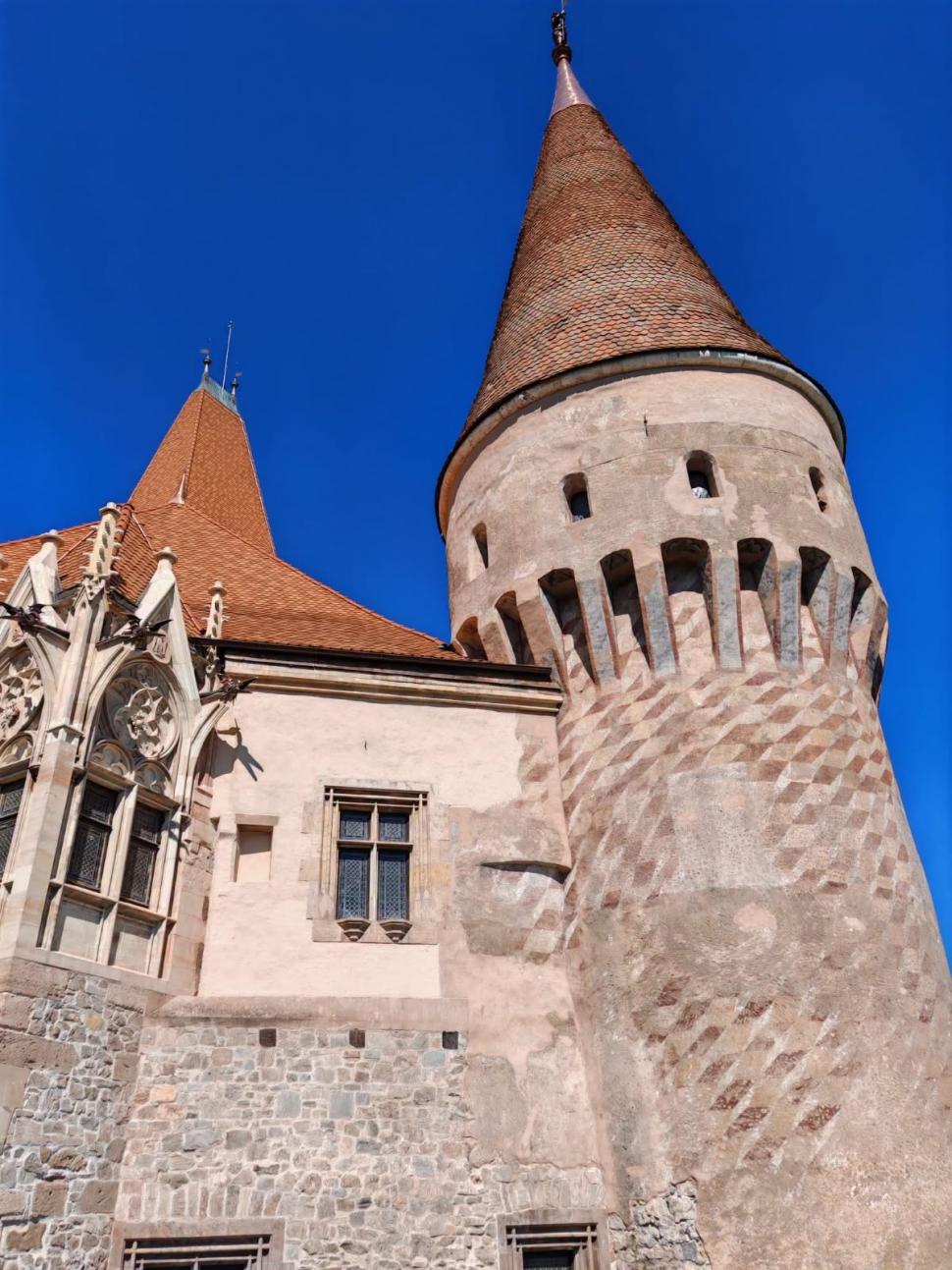 Castelul Corvinilor va fi gata luna aceasta. Cum arată clădirea istorică restaurată complet, după lucrările de 11,6 milioane de euro 1090137