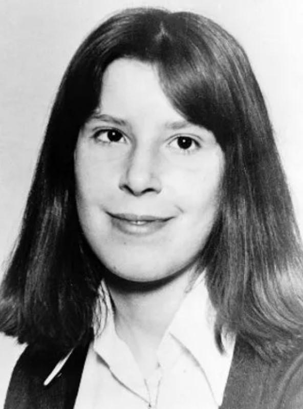 O fată dispărută în 1979 este căutată și acum. Poliția crede că ar putea fi încă în viață și a făcut simulări cu felul în care ar arăta 1090018