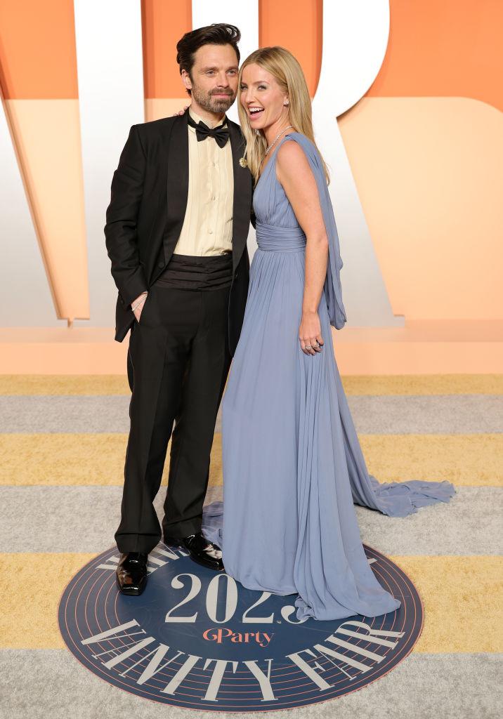 Actorul de origine română Sebastian Stan şi partenera sa, Annabelle Wallis, au anunțat nașterea primului lor copil 1090419