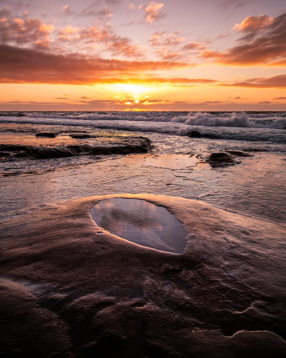 Plaja care se transformă în sute de acvarii naturale: „Piscinele” ascunse apar doar când oceanul se retrage. Cum arată La Jolla 1090646
