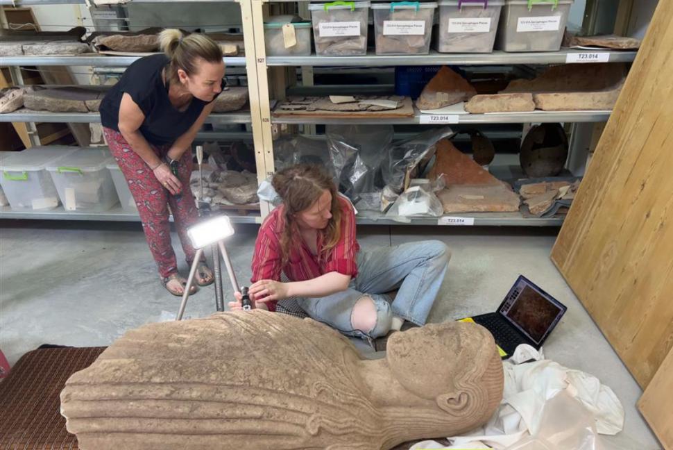 Descoperire arheologică senzațională în Turcia: o statuie veche de 2.000 de ani a fost folosită pentru repararea unui drum roman 1090976