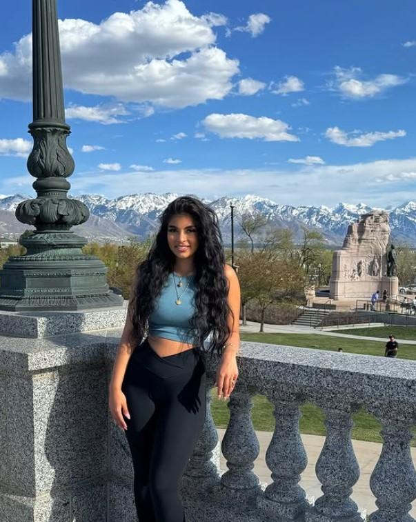 După ce i-au fost descoperite mesajele vechi de pe Instagram, o regină a frumuseții a rămas fără coroană  1091071