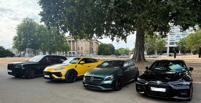 Poliția i-a confiscat unui bărbat un Ferrari rar, de 4,3 milioane de euro, pe care îl avea de o zi și îl conducea de 20 de minute 1092087