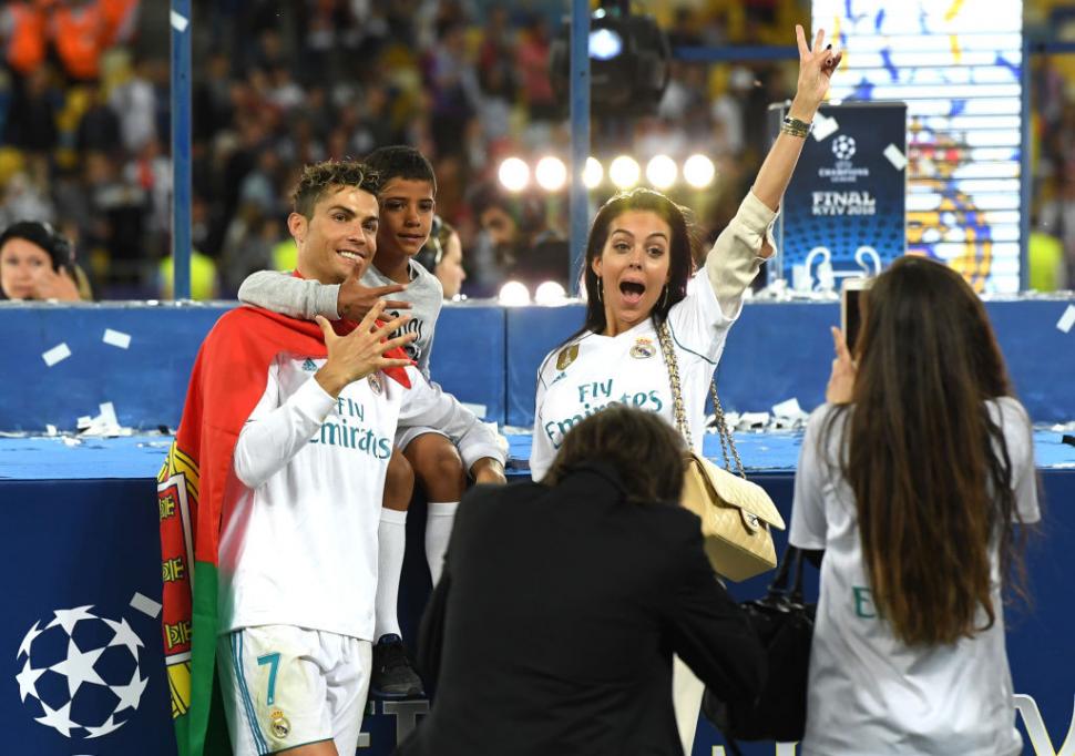 Cristiano Ronaldo și Georgina Rodríguez s-au căsătorit într-un oraș din Portugalia. Imaginea care a strâns 20 de milioane de like-uri 1092374