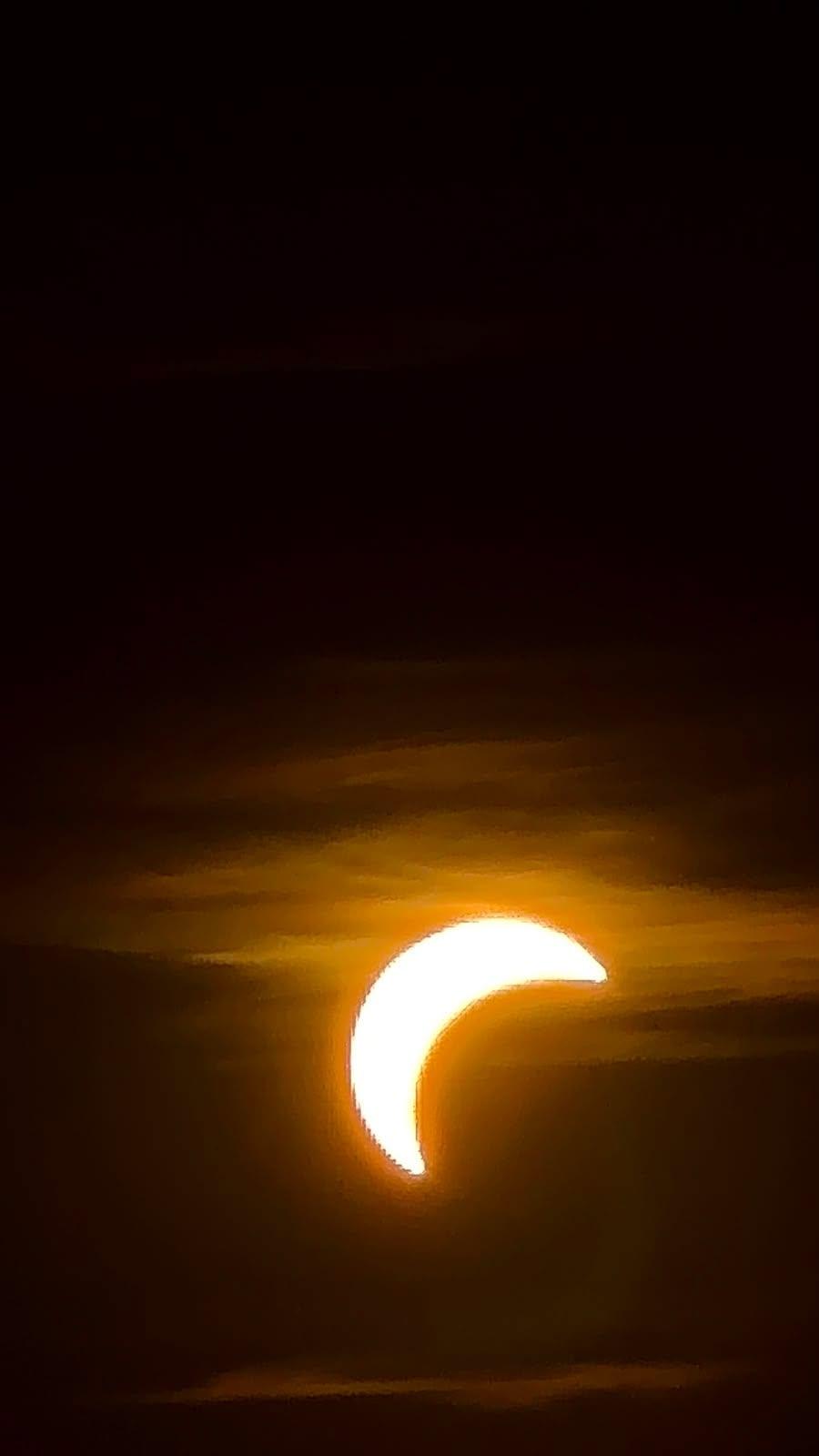 Imagini spectaculoase cu eclipsa de soare. Milioane de oameni au privit fenomenul astronomic rar în Europa 1092733
