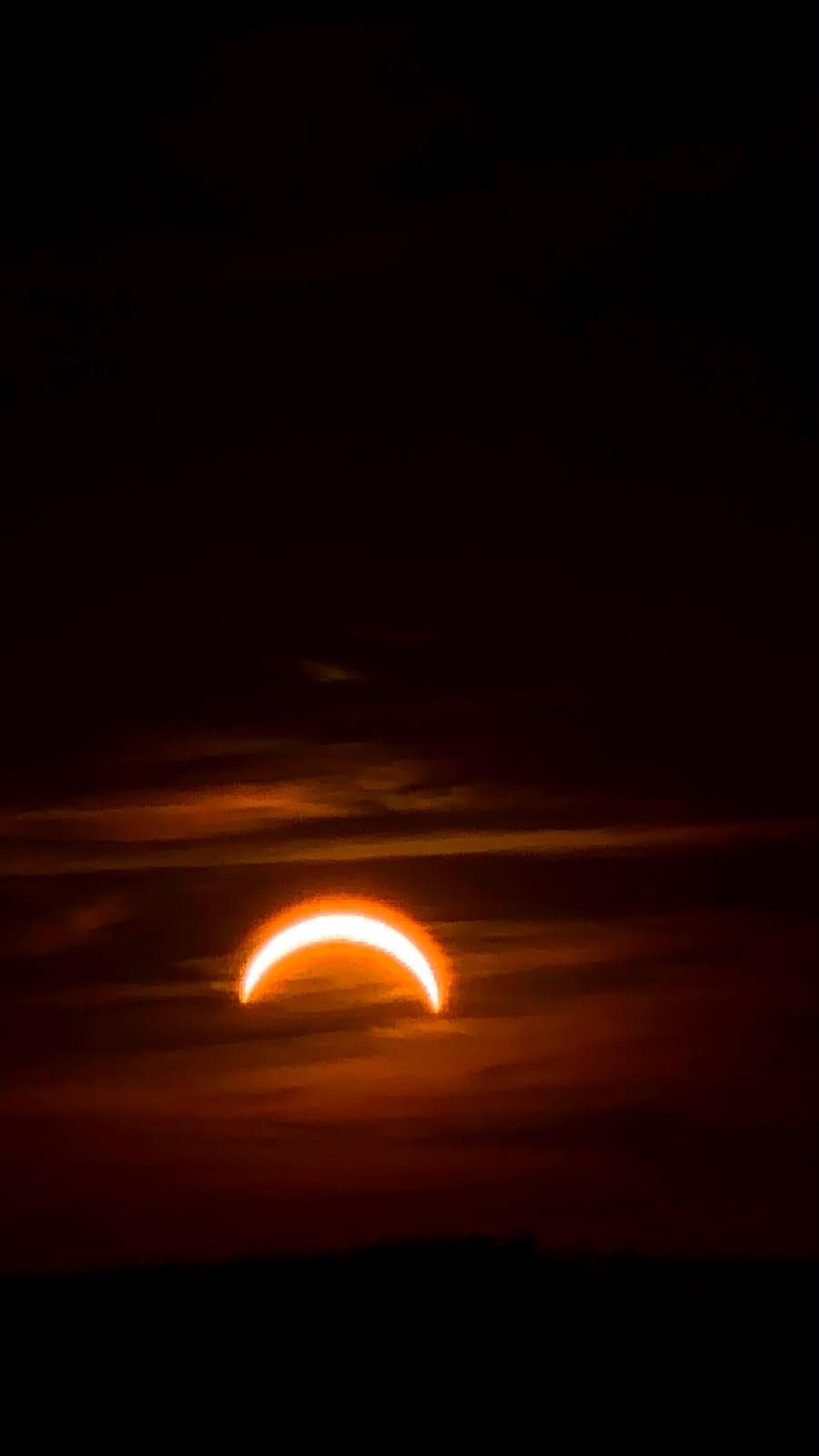 Imagini spectaculoase cu eclipsa de soare. Milioane de oameni au privit fenomenul astronomic rar în Europa 1092747