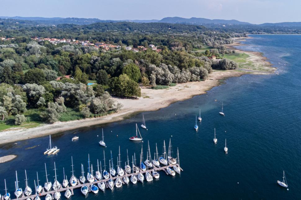Lacul Maggiore din Italia seacă. Va fi reumplut cu apă din lacul Lugano din Elveția 1092356