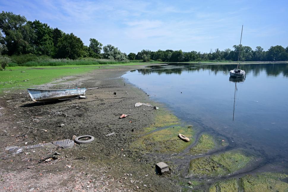 Lacul Maggiore din Italia seacă. Va fi reumplut cu apă din lacul Lugano din Elveția 1092357