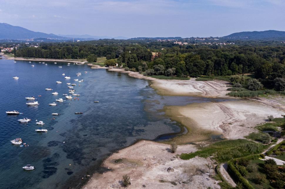 Lacul Maggiore din Italia seacă. Va fi reumplut cu apă din lacul Lugano din Elveția 1092360