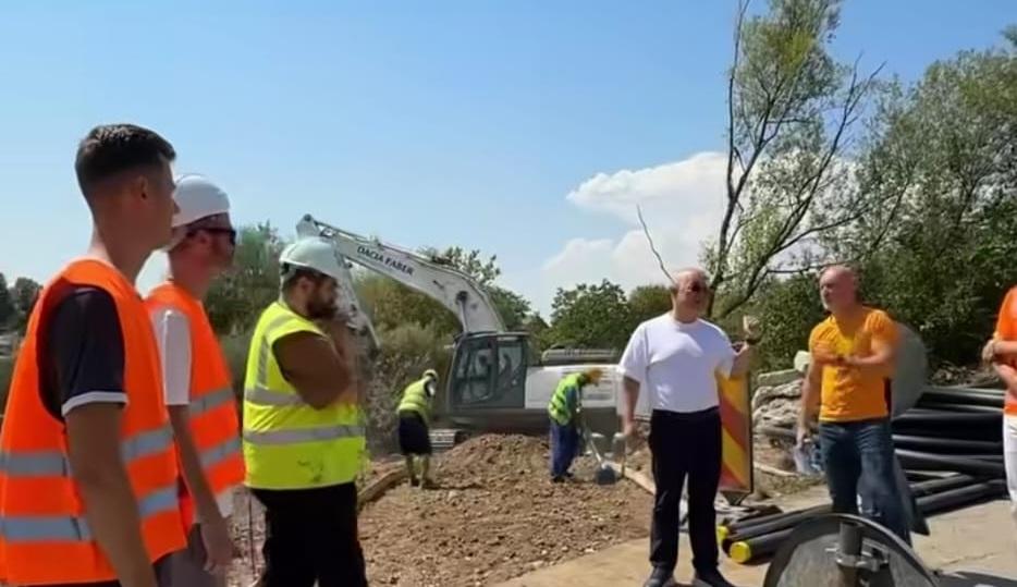 La Cluj-Napoca se construieşte un nou pod, cu 6 milioane de euro. Imagini cu starea deplorabilă în care se află pasarela de acum 1093203