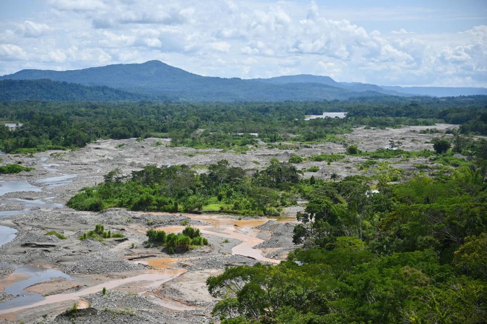 Super El Niño amenință „plămânul planetei”. Ar putea atinge apogeul exact când Amazonul este cel mai vulnerabil 1093423