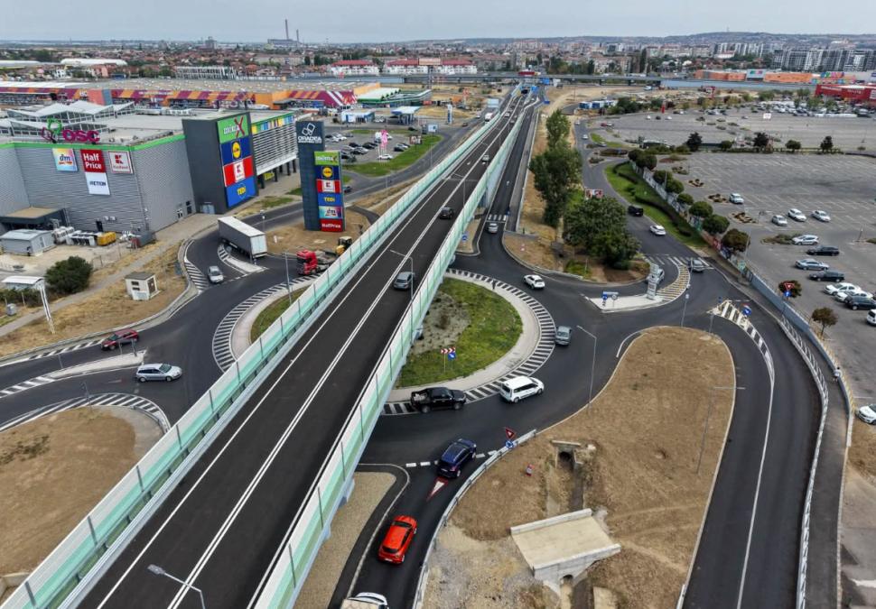 Bolojan a inaugurat două pasaje rutiere și unul subteran pietonal în Oradea. Au fost construite cu fonduri PNRR 1093859