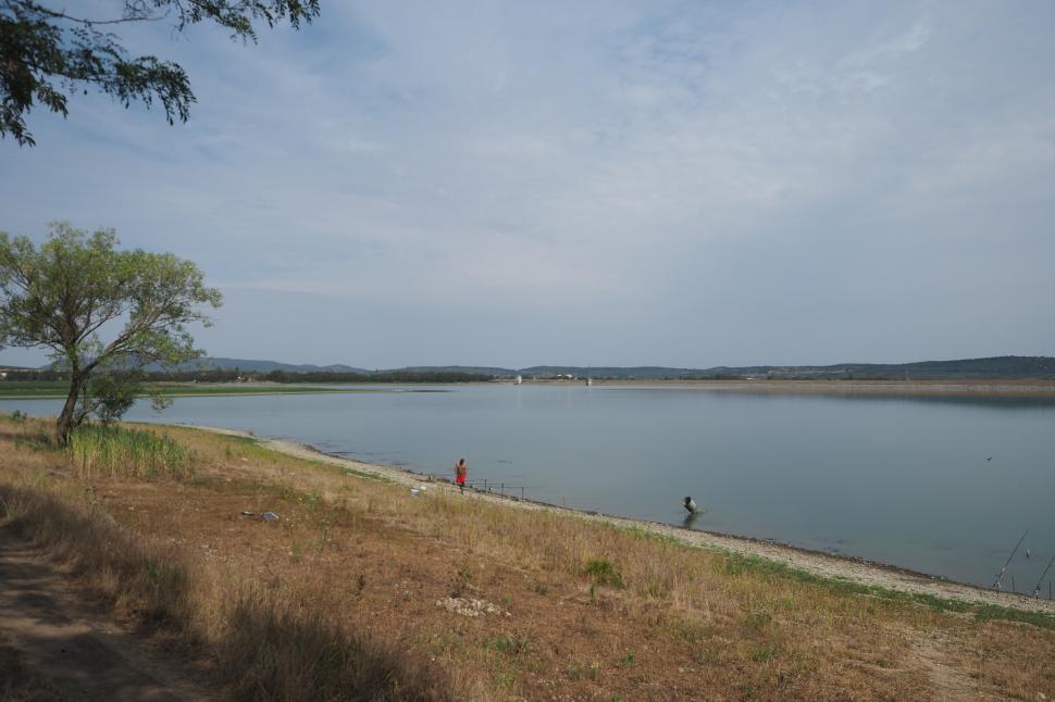 Lacul din România care a secat atât de mult încât scoicile au ieșit la suprafață 1093946